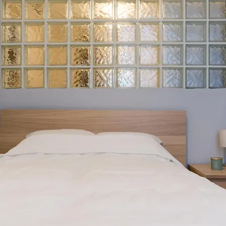 I30 In Location. * بودابست